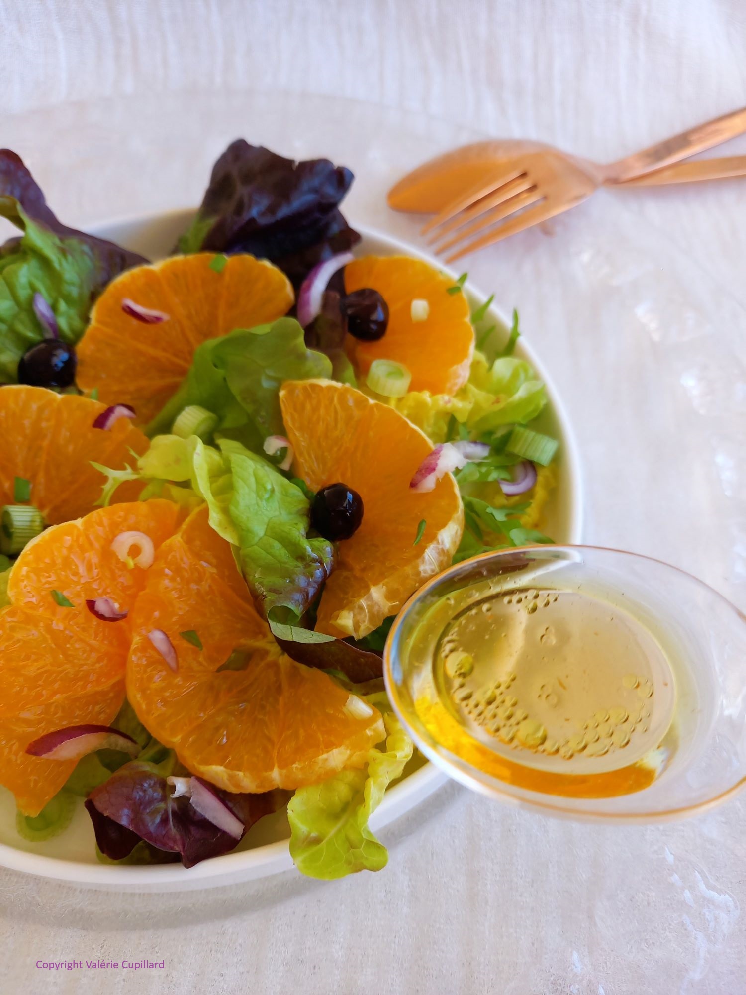 Salade d'oranges et sauces aromatiques
