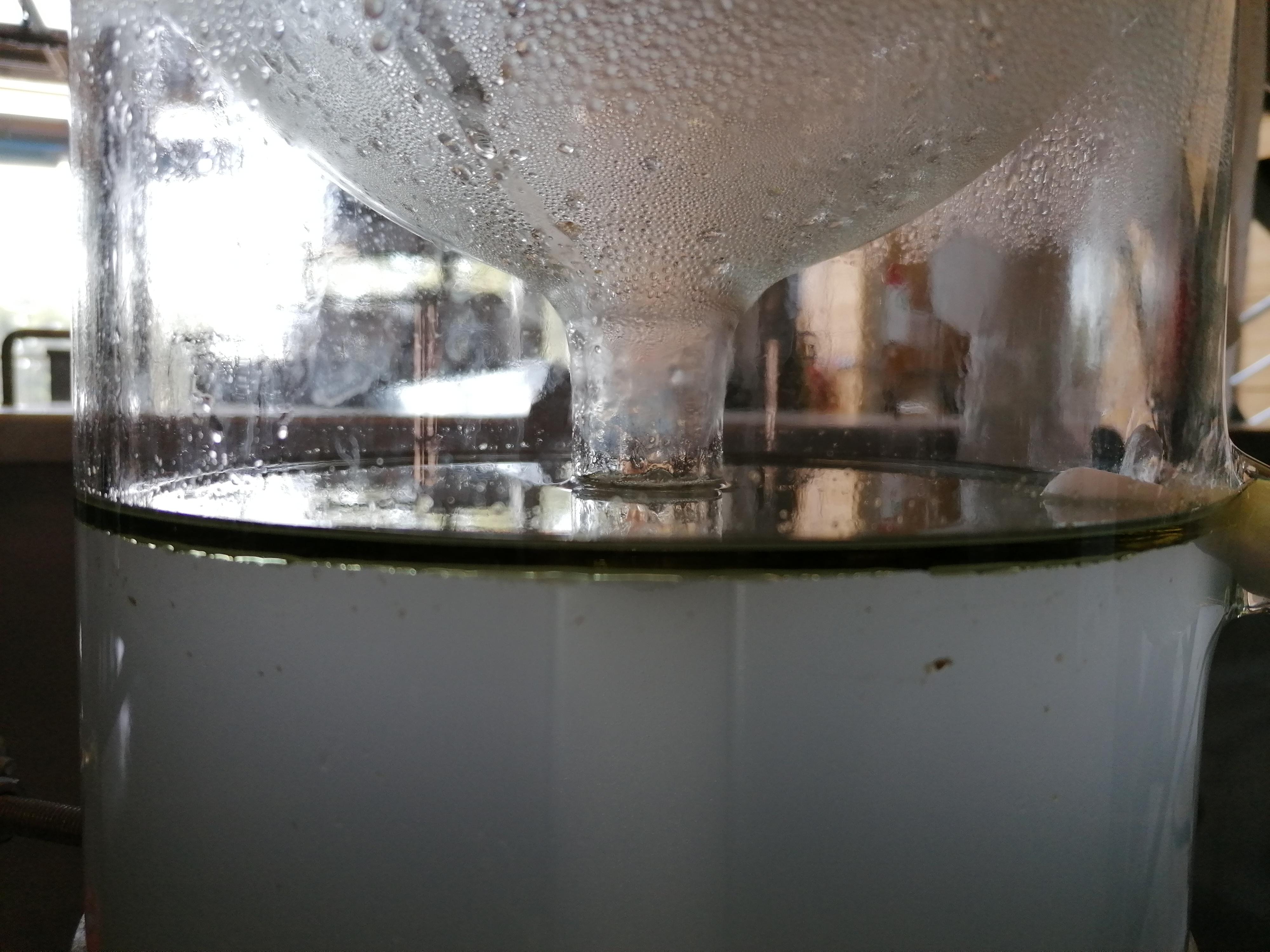 Decouvrez la distillation Idrolato di achillea 100% biologico e artigianale