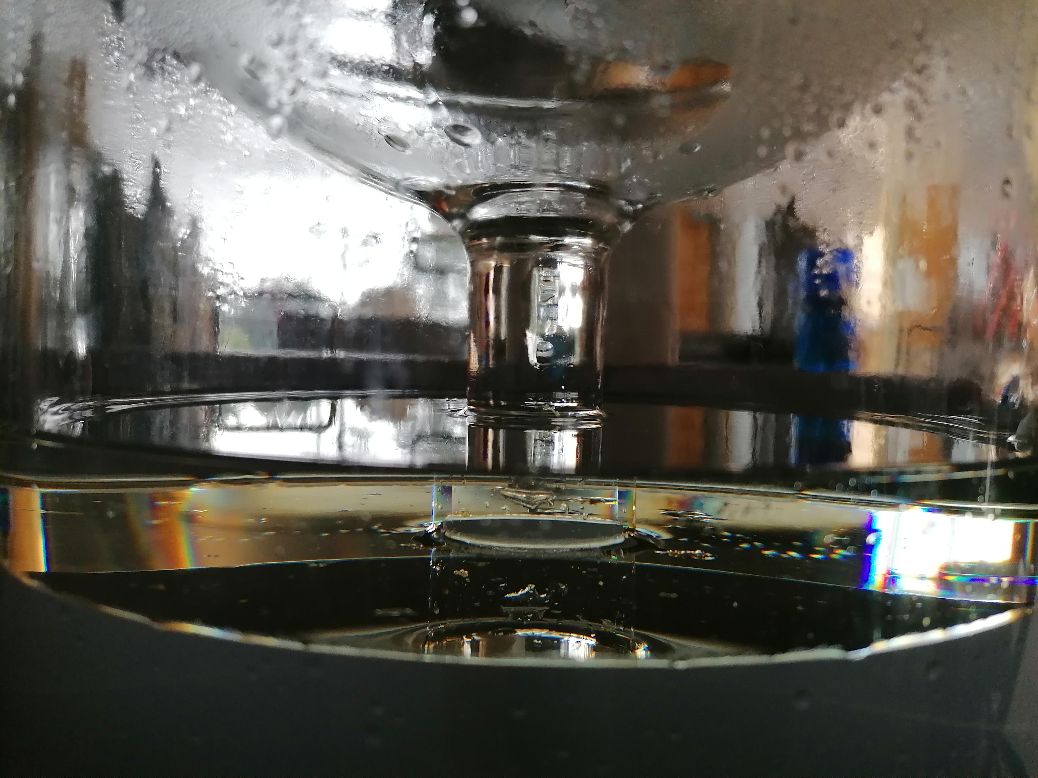 Decouvrez la distillation Huile Essentielle d'Angélique graines 100% Bio et Artisanal