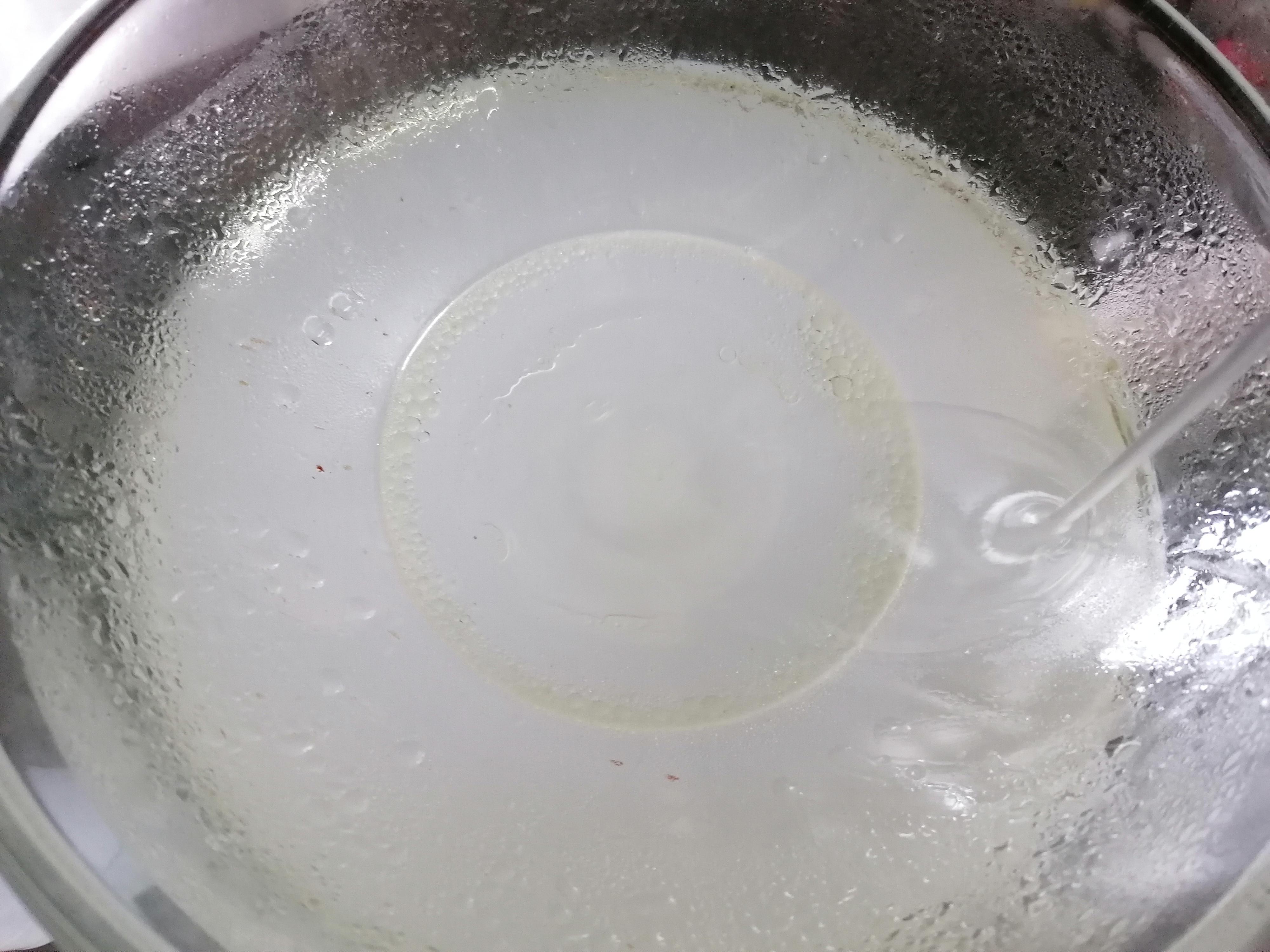 Decouvrez la distillation Idrolato di levistico (radice) 100% biologico e artigianale